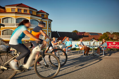 Radfahren an der Donau